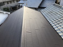 奈良市で横葺き屋根材のスーパーガルテクト設置