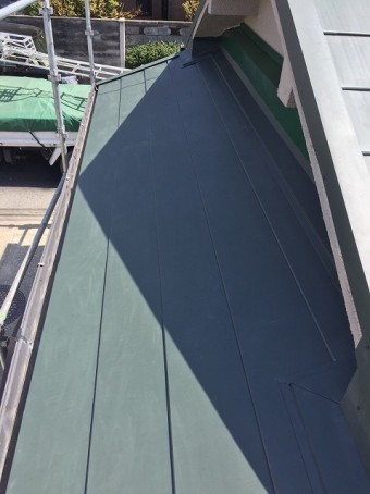 葺き替え完成の屋根