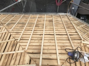屋根のかさ上げ下地調整