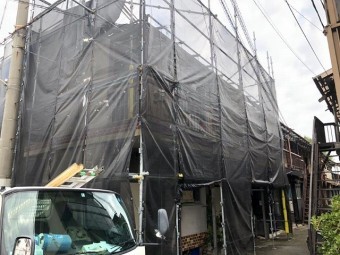 足場