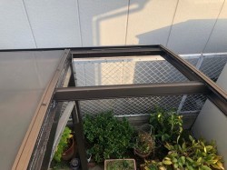 王寺町 カーポートの屋根 補修前