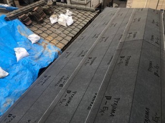 施工中屋根