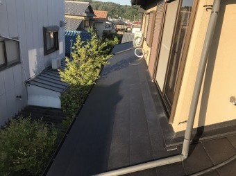 下屋根ガルテクト設置後