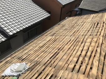 和瓦撤去中
