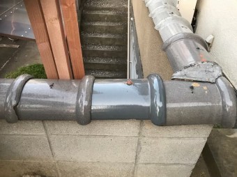 葛城市 雨漏りの瓦屋根 落ちた冠瓦