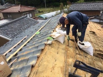 生駒市 瓦撤去