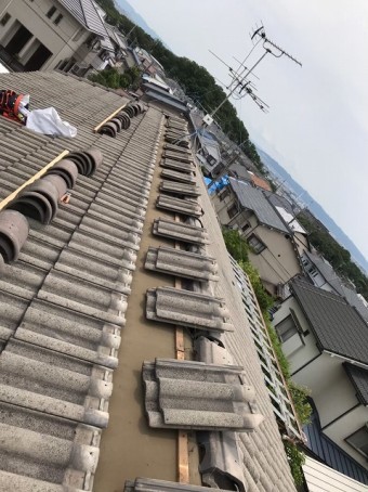 桜井市 モニエル瓦屋根 棟瓦撤去