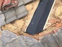 生駒市の大棟の谷板金の交換