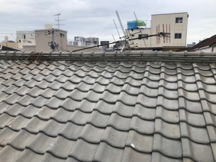 天理市 釉薬瓦屋根 施工前