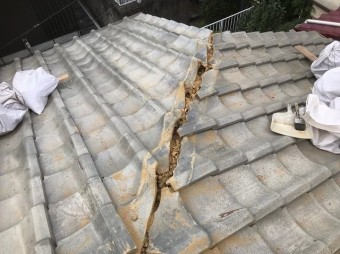葛城市 雨漏り棟瓦 棟瓦撤去