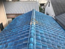 青い釉薬瓦の葺き替え
