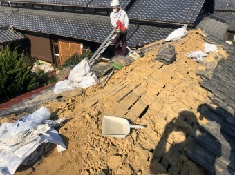 生駒市 和瓦 瓦撤去