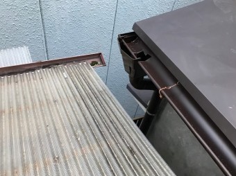 河合町で横樋落下の不具合により全面交換