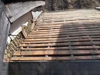 田原本町 下屋根 屋根材撤去