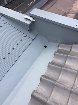 笠木交換後の屋根
