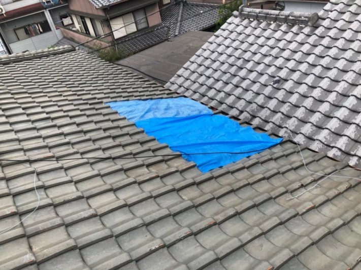 天理市 釉薬瓦屋根 施工前