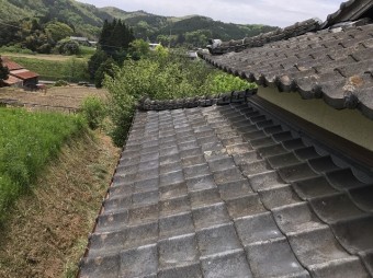 下屋根