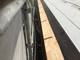 斑鳩町 雨樋器具 設置
