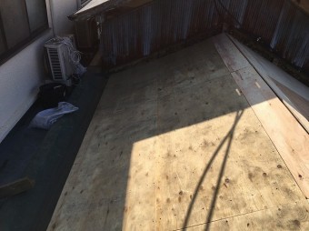 野地板設置の屋根の様子