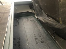 下屋と庇に防水紙設置