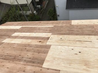 施工中