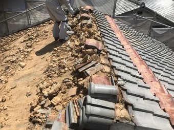 斑鳩町 和瓦 撤去作業