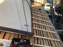 補強垂木でかさ上げ