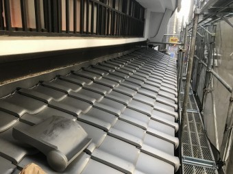 奈良市の下屋根の瓦葺き