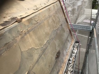 S形瓦屋根の下地