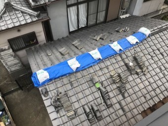 別棟の葺き替え工事も同時に