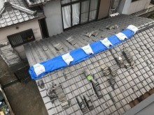 別棟の葺き替え工事も同時に