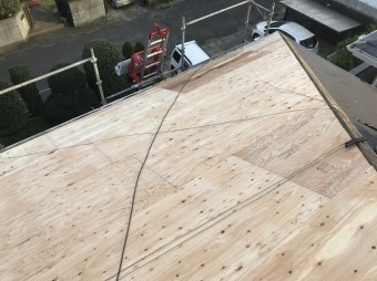 野地板を張った屋根