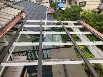 桜井市 モニエル瓦屋根 ベランダ波板交換