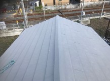 葛城市 スーパーガルテクト屋根 完成