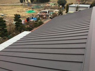 立平葺き屋根の完成