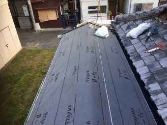 葛城町 複合屋根 防水紙貼り