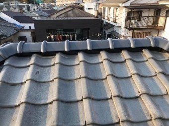 葛城市 雨漏りの瓦屋根 棟瓦取り直し工事完成