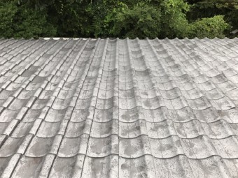 新和瓦設置の屋根