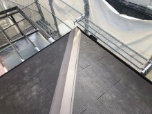 スレートへ葺き替った屋根