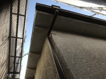 生駒市で雨樋交換の工事