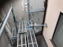 斑鳩町の雨樋交換の竪樋設置