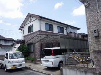 現場調査前のお住まいの全景