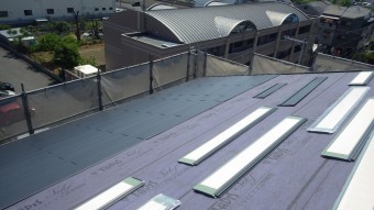 横葺板金貼り