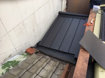 立平葺き完成の屋根