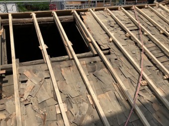 越屋根を撤去した部分の屋根