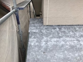 生駒市 粘着ルーフィング 張り付け