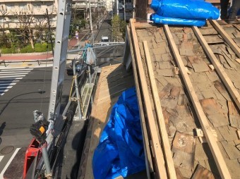 奈良市の屋根葺き替え工事での野地板の増し張り