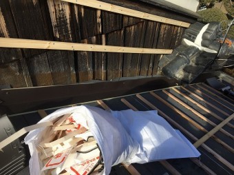 田原本町 下屋根 瓦桟木
