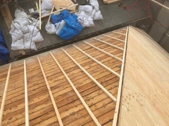 不陸調整後の屋根下地