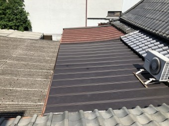 三宅町 いぶし瓦 立平葺き完成
